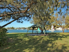 Little Hill 3 - Two Bedroom Apartment on Parkyn Parade, Mooloolaba